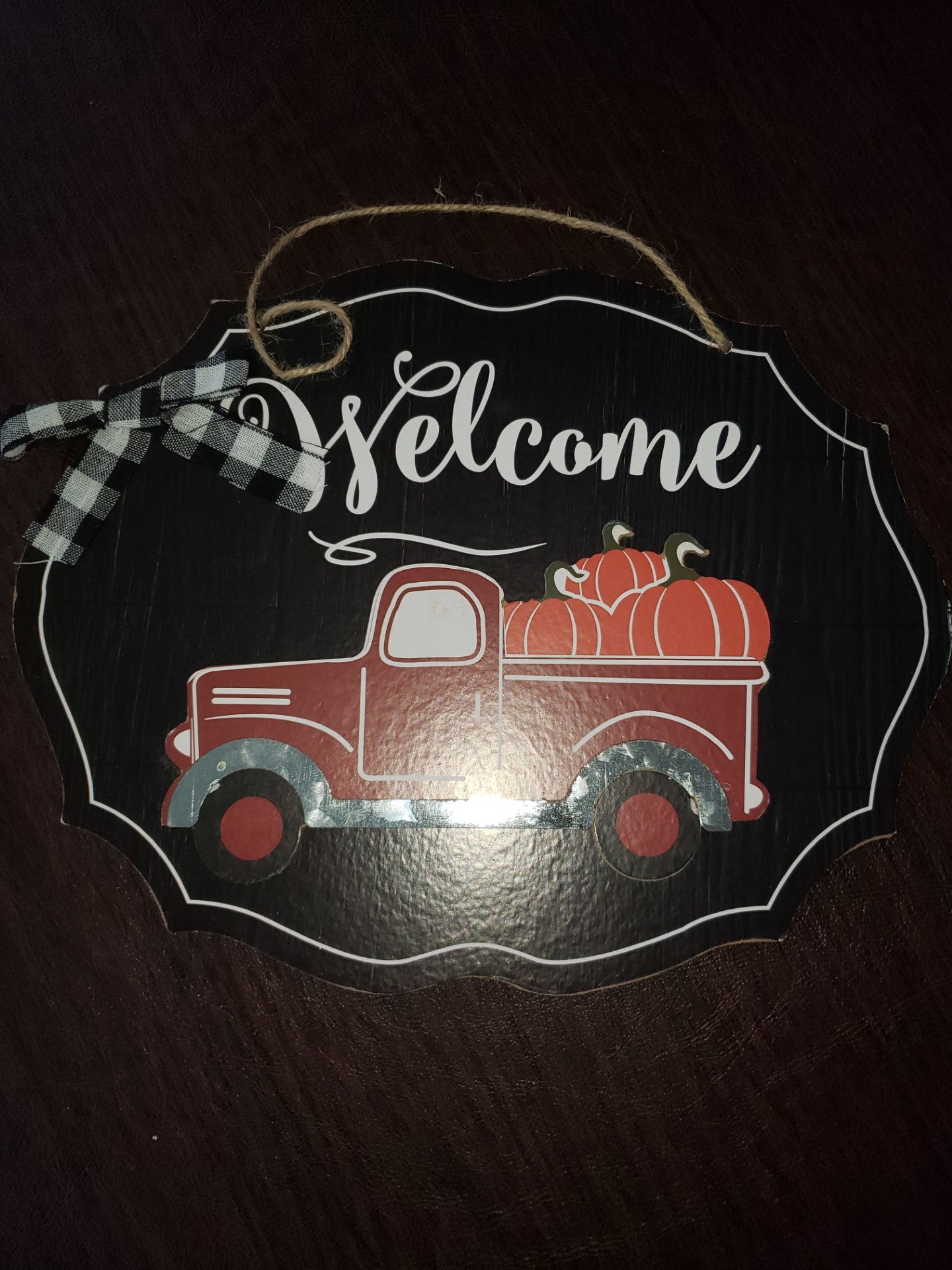 Hanging Farmhouse Welcome Sign, Red Truck, pumpkins, B&W Buffalo Check Bow